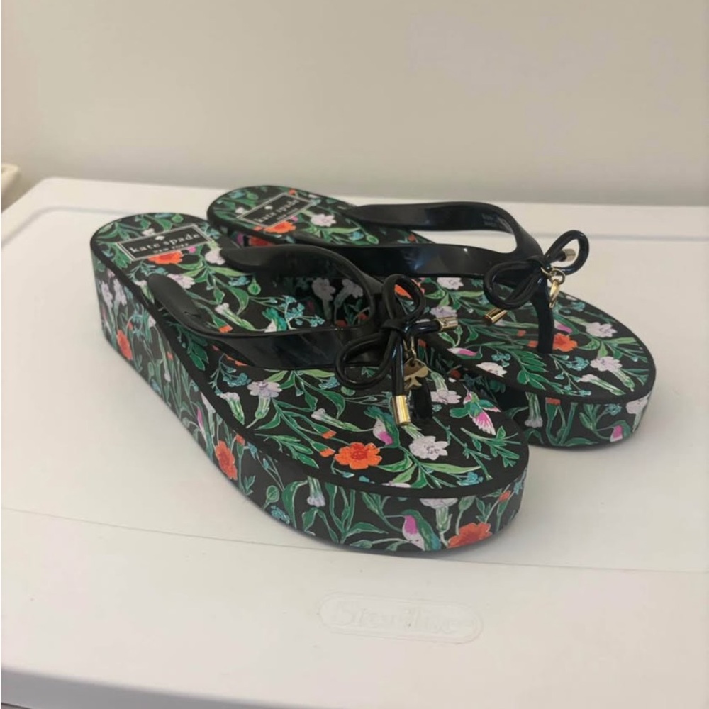 NWOT - Kate Spade Sandals